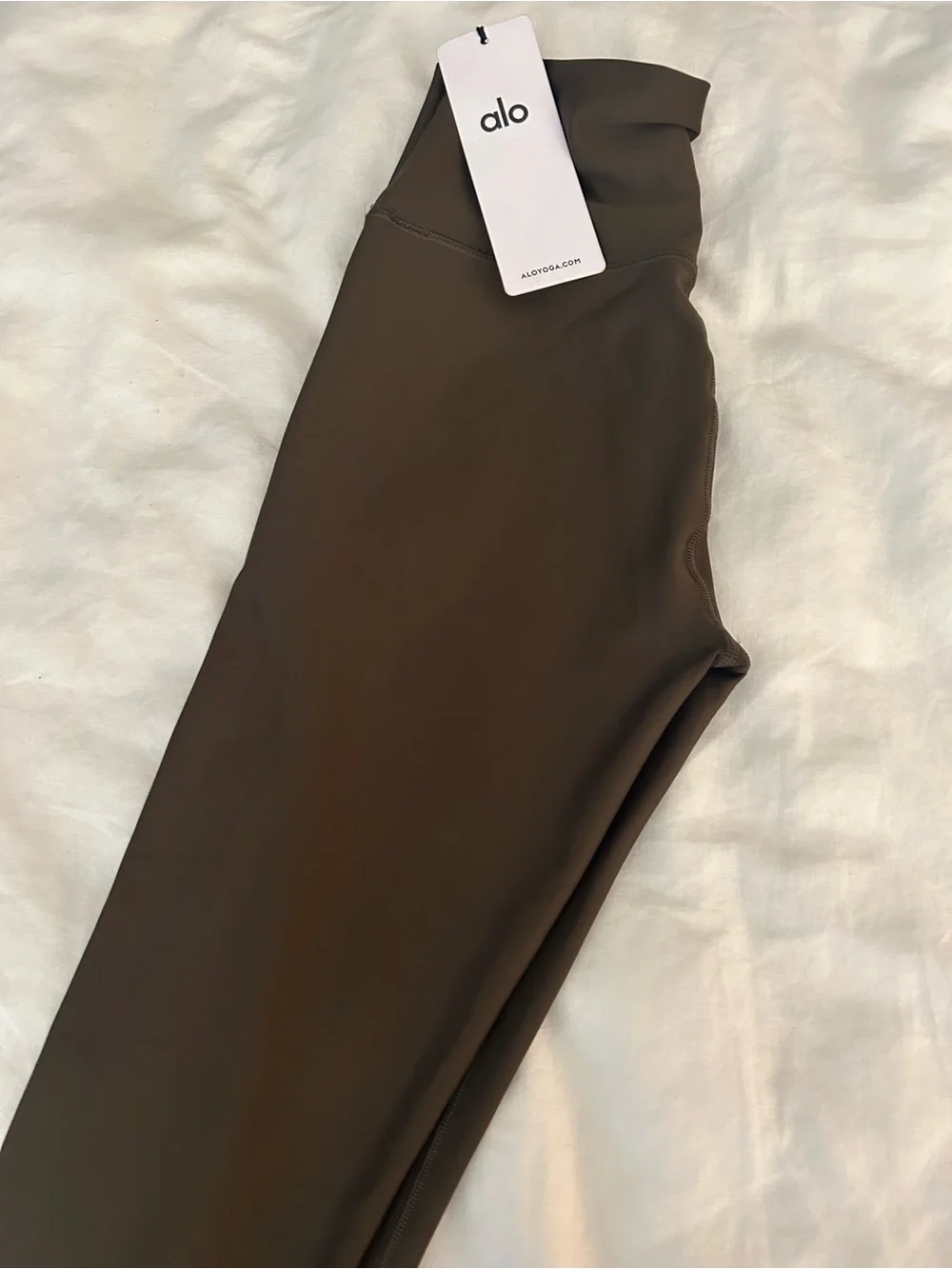 NWT Alo Airlift 7/8 High-Waist Legging, Espresso, Size M